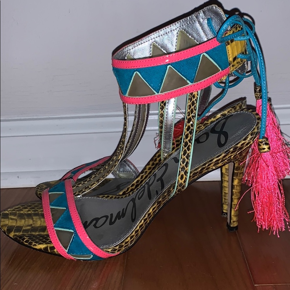 Cute Sam Edelman dressy sandals!